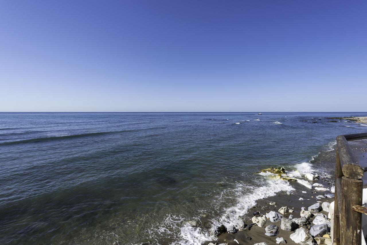 Nest Studio Playa Alhamar Sitio de Calahonda Εξωτερικό φωτογραφία